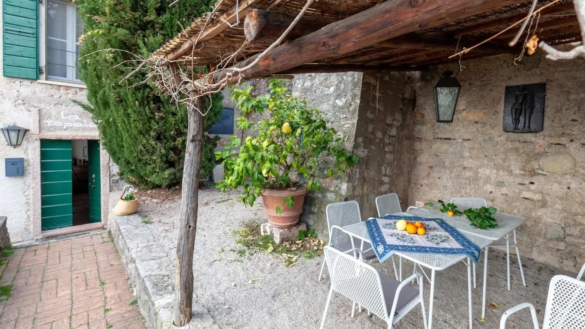 Antike Limonaia - Topaia Apartment Gargnano